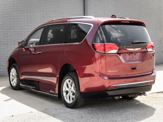 Photo 6 VIN: 2C4RC1EG7JR171510 - CHRYSLER PACIFICA 