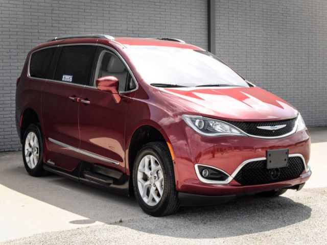 Photo 3 VIN: 2C4RC1EG7JR171510 - CHRYSLER PACIFICA 