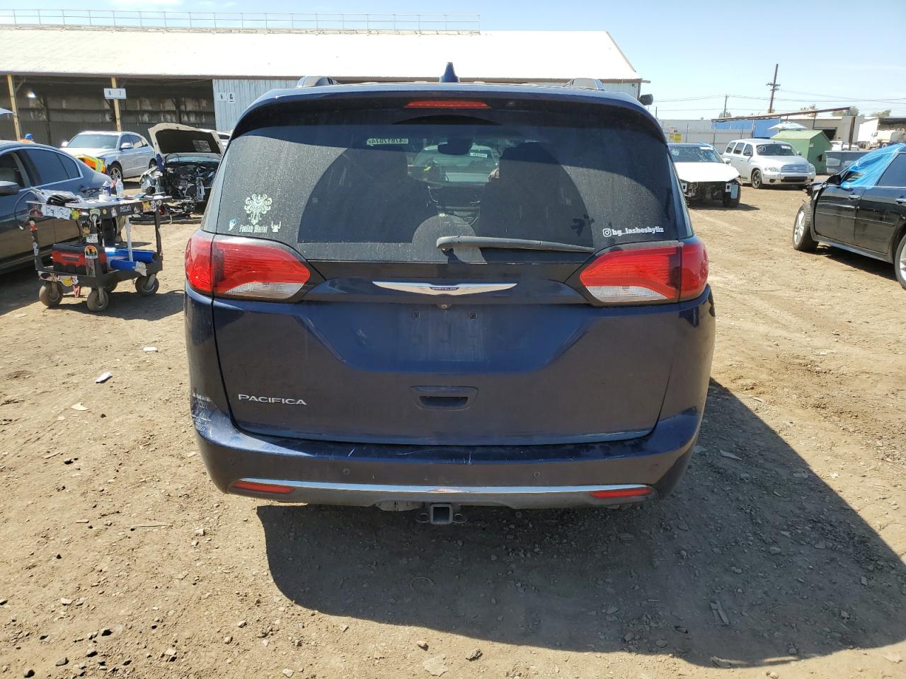 Photo 5 VIN: 2C4RC1EG7LR121810 - CHRYSLER PACIFICA 