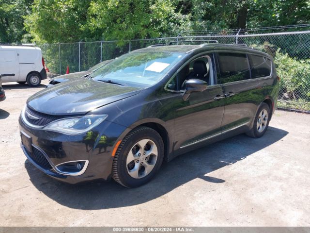 Photo 1 VIN: 2C4RC1EG8HR528557 - CHRYSLER PACIFICA 