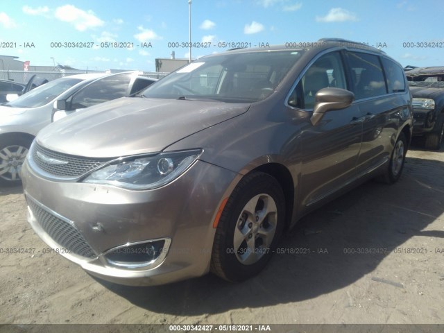 Photo 1 VIN: 2C4RC1EG8HR555922 - CHRYSLER PACIFICA 