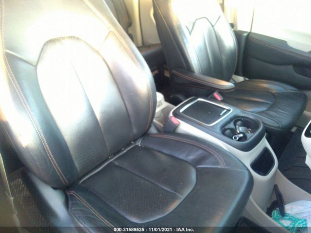 Photo 4 VIN: 2C4RC1EG8HR584868 - CHRYSLER PACIFICA 