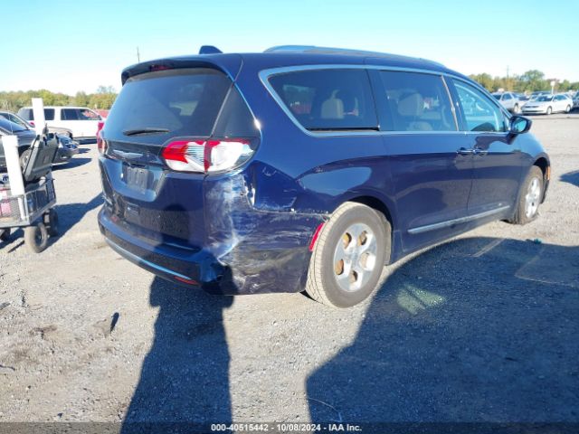 Photo 3 VIN: 2C4RC1EG8HR811475 - CHRYSLER PACIFICA 