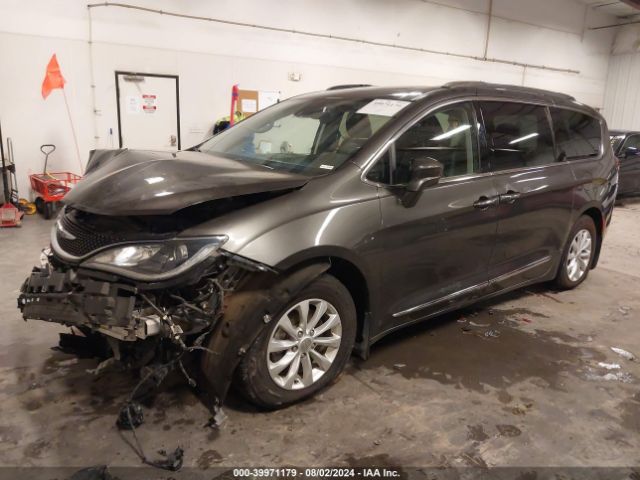 Photo 1 VIN: 2C4RC1EG8JR156918 - CHRYSLER PACIFICA 