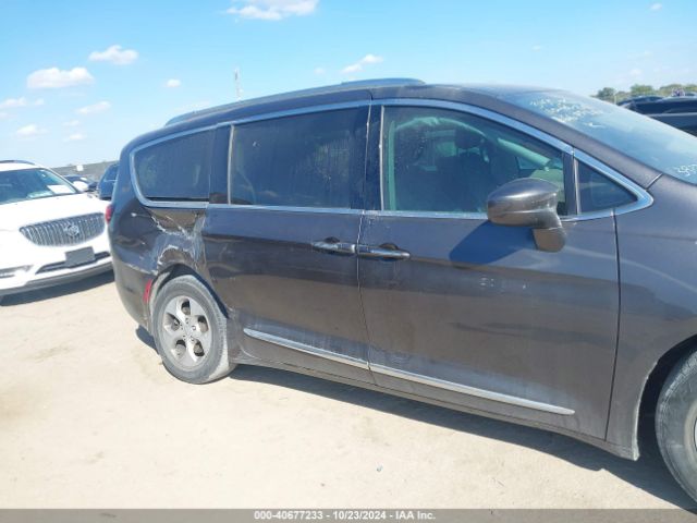 Photo 5 VIN: 2C4RC1EG9HR643832 - CHRYSLER PACIFICA 