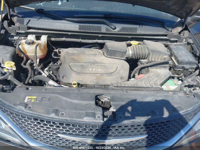 Photo 9 VIN: 2C4RC1EG9HR643832 - CHRYSLER PACIFICA 