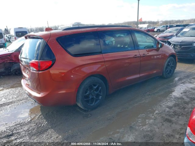 Photo 3 VIN: 2C4RC1EG9JR226927 - CHRYSLER PACIFICA 