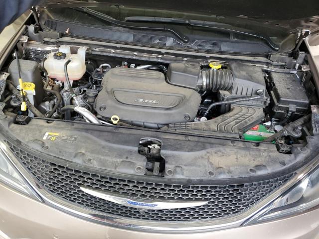 Photo 10 VIN: 2C4RC1EG9JR330964 - CHRYSLER PACIFICA 