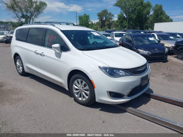 Photo 0 VIN: 2C4RC1EGXJR108420 - CHRYSLER PACIFICA 