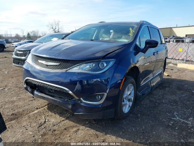 Photo 1 VIN: 2C4RC1EGXJR114539 - CHRYSLER PACIFICA 