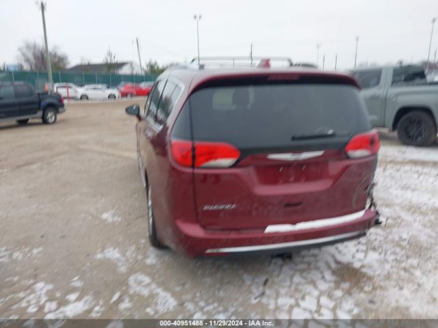 Photo 2 VIN: 2C4RC1EGXJR203883 - CHRYSLER PACIFICA 