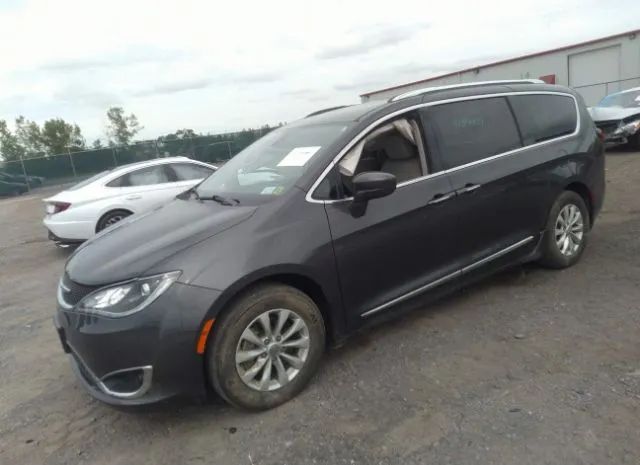 Photo 1 VIN: 2C4RC1EGXJR334229 - CHRYSLER PACIFICA 