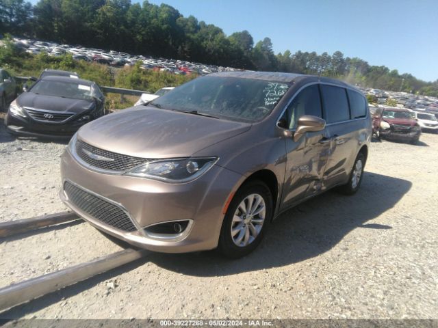 Photo 1 VIN: 2C4RC1FG0JR177874 - CHRYSLER PACIFICA 