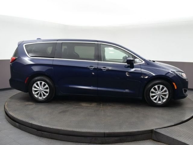 Photo 7 VIN: 2C4RC1FG0KR568900 - CHRYSLER PACIFICA 