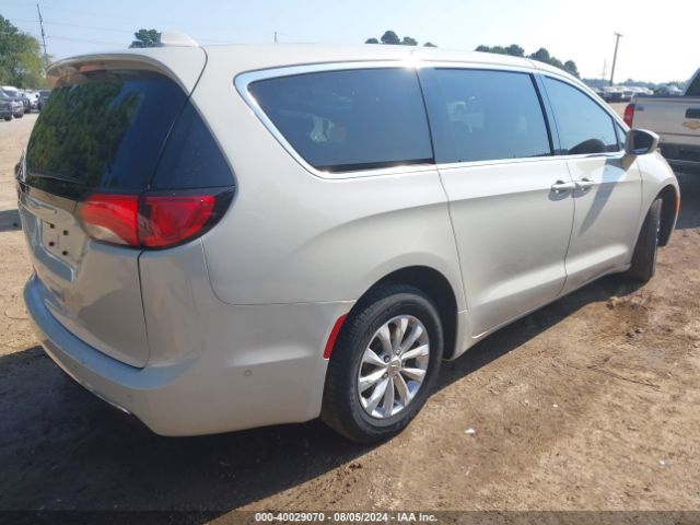 Photo 3 VIN: 2C4RC1FG0LR124191 - CHRYSLER PACIFICA 