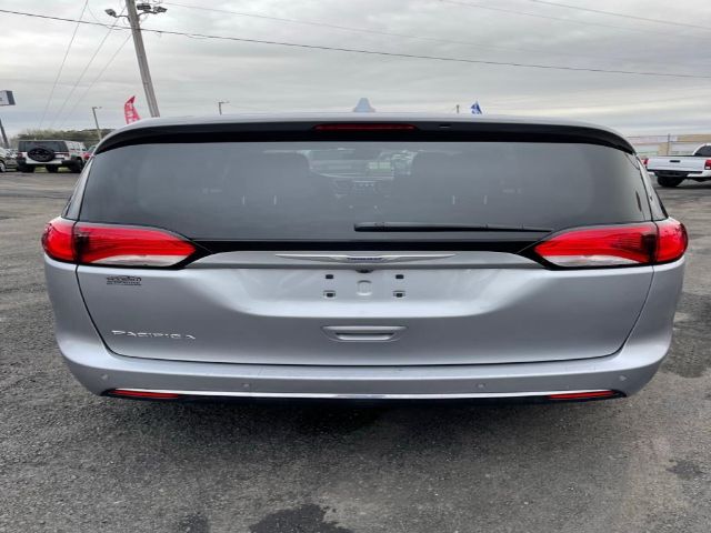 Photo 3 VIN: 2C4RC1FG1KR559493 - CHRYSLER PACIFICA 