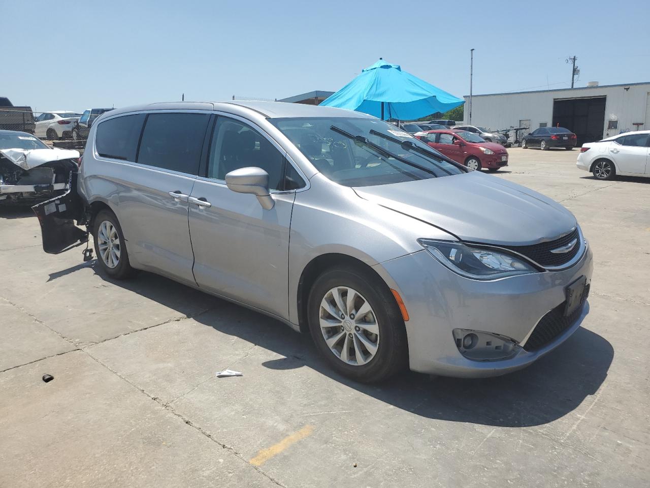 Photo 3 VIN: 2C4RC1FG1KR569537 - CHRYSLER PACIFICA 