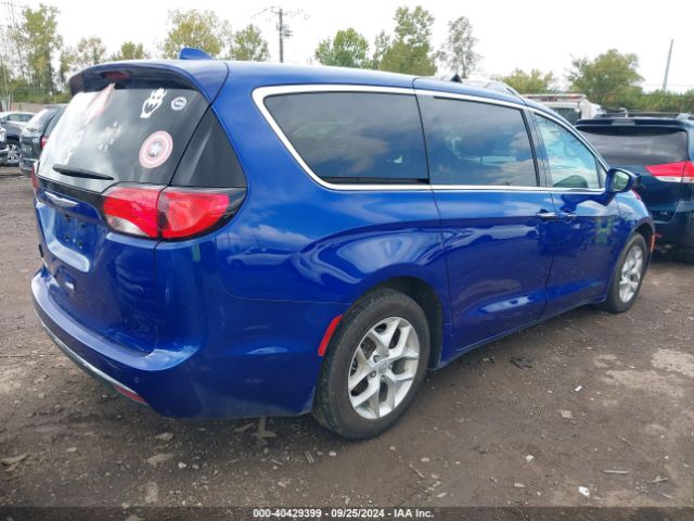 Photo 3 VIN: 2C4RC1FG1LR105472 - CHRYSLER PACIFICA 