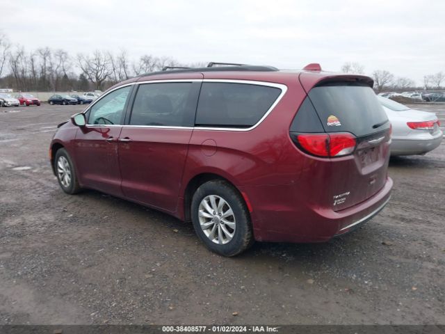 Photo 2 VIN: 2C4RC1FG2JR113237 - CHRYSLER PACIFICA 