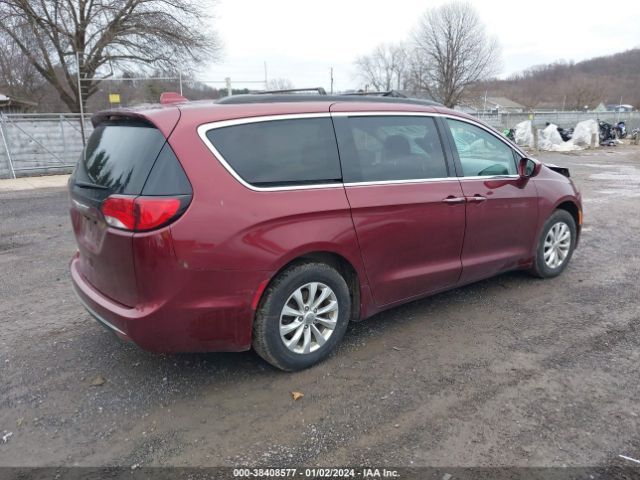 Photo 3 VIN: 2C4RC1FG2JR113237 - CHRYSLER PACIFICA 