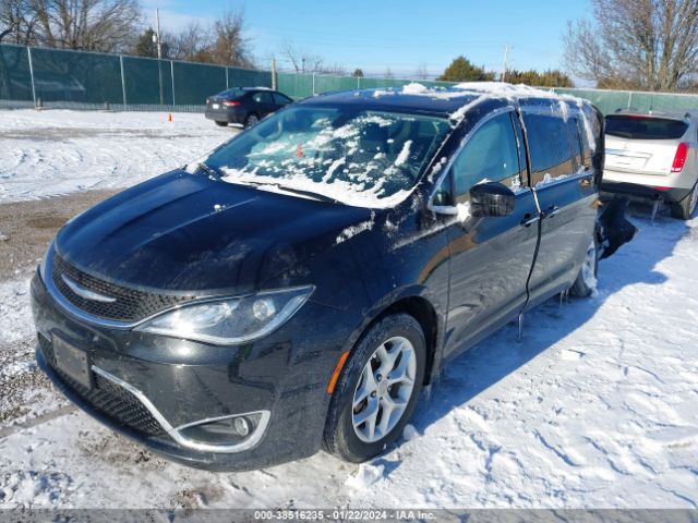 Photo 1 VIN: 2C4RC1FG2JR125680 - CHRYSLER PACIFICA 