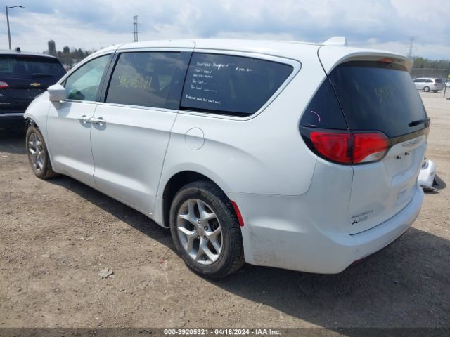 Photo 2 VIN: 2C4RC1FG2JR365568 - CHRYSLER PACIFICA 