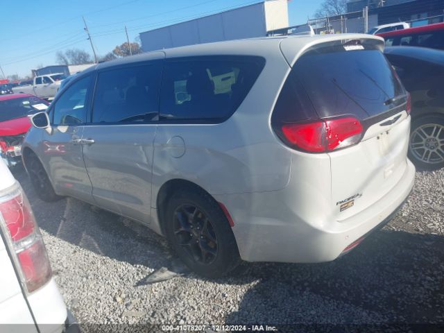 Photo 2 VIN: 2C4RC1FG2KR610208 - CHRYSLER PACIFICA 