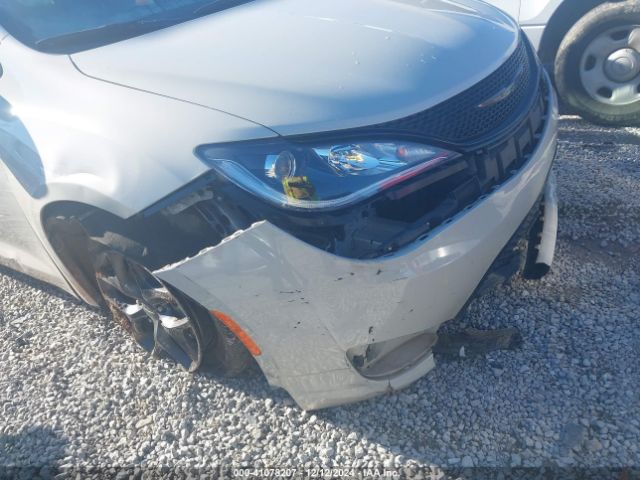 Photo 5 VIN: 2C4RC1FG2KR610208 - CHRYSLER PACIFICA 