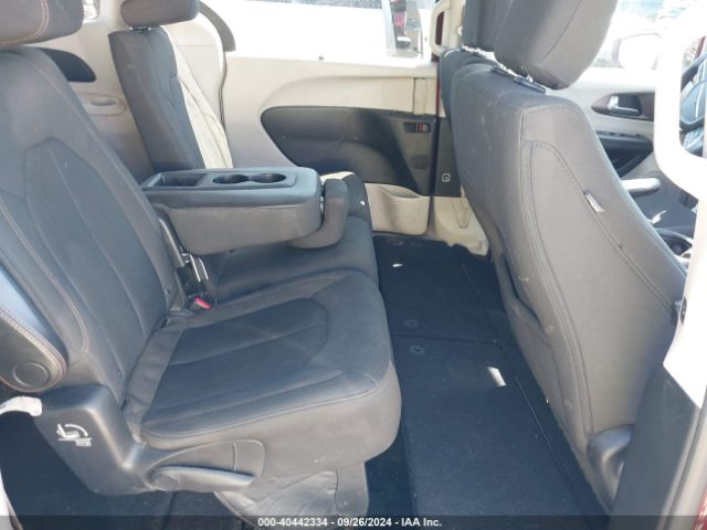 Photo 7 VIN: 2C4RC1FG3KR549953 - CHRYSLER PACIFICA 