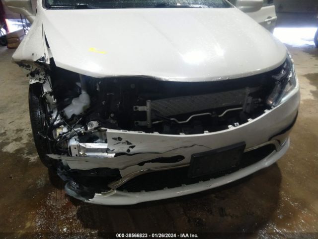 Photo 5 VIN: 2C4RC1FG3KR714870 - CHRYSLER PACIFICA 