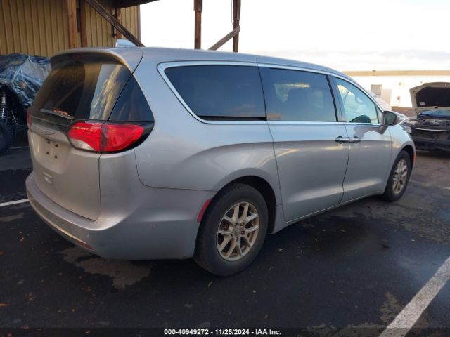 Photo 3 VIN: 2C4RC1FG3LR185289 - CHRYSLER PACIFICA 