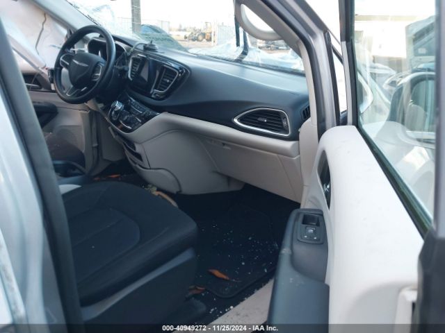 Photo 4 VIN: 2C4RC1FG3LR185289 - CHRYSLER PACIFICA 