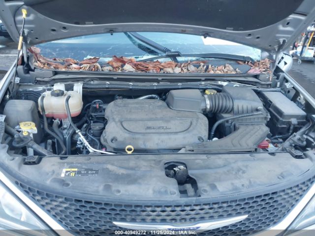 Photo 9 VIN: 2C4RC1FG3LR185289 - CHRYSLER PACIFICA 