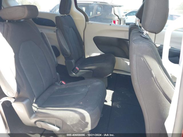 Photo 7 VIN: 2C4RC1FG4LR229994 - CHRYSLER PACIFICA 