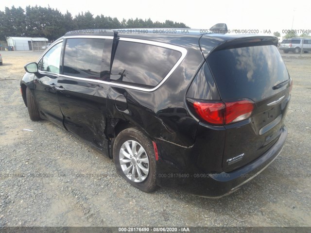 Photo 2 VIN: 2C4RC1FG5JR132011 - CHRYSLER PACIFICA 