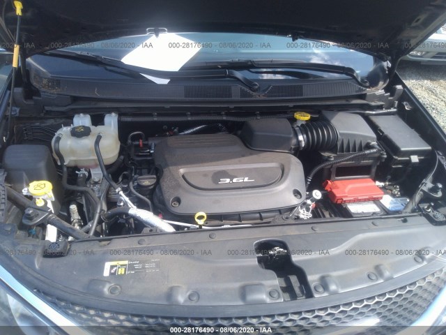 Photo 9 VIN: 2C4RC1FG5JR132011 - CHRYSLER PACIFICA 