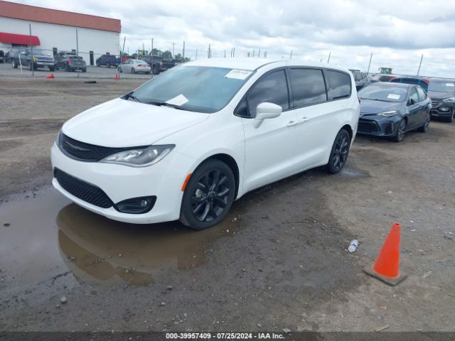 Photo 1 VIN: 2C4RC1FG5LR116328 - CHRYSLER PACIFICA 