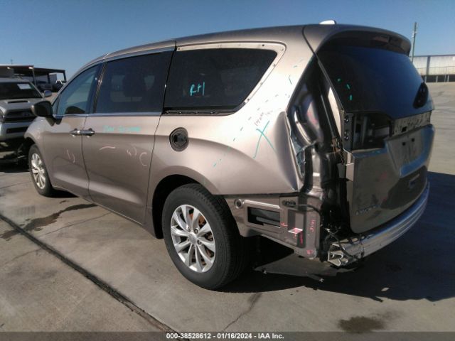 Photo 2 VIN: 2C4RC1FG6JR103276 - CHRYSLER PACIFICA 