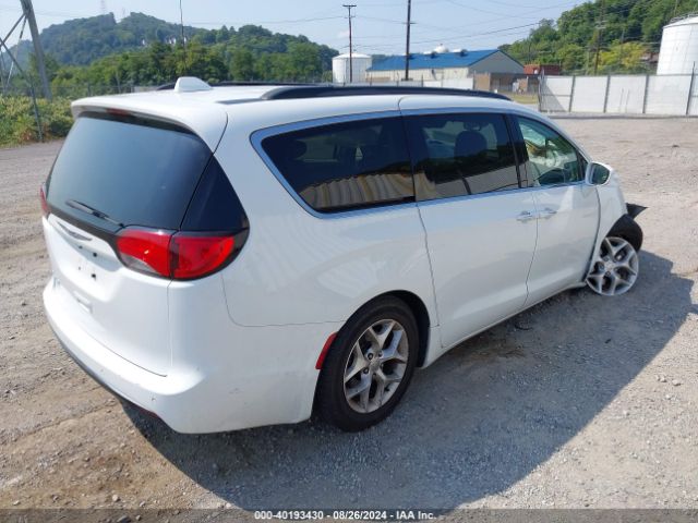 Photo 3 VIN: 2C4RC1FG75R294996 - CHRYSLER PACIFICA 