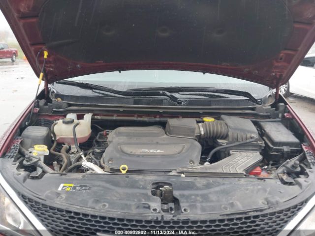 Photo 9 VIN: 2C4RC1FG8JR101531 - CHRYSLER PACIFICA 