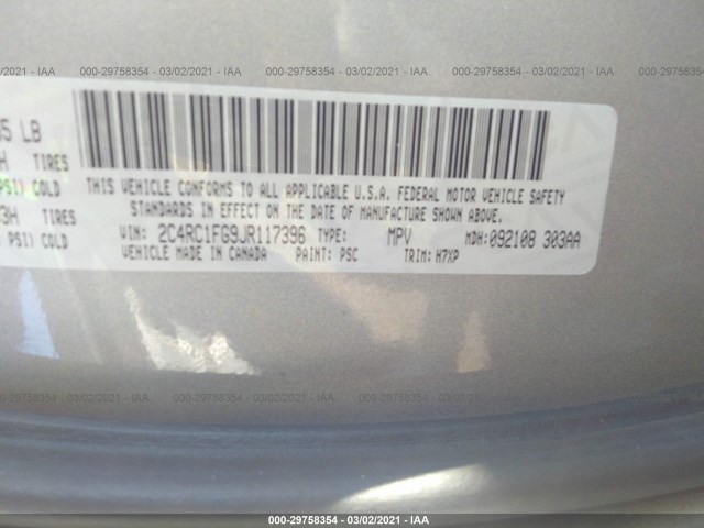 Photo 8 VIN: 2C4RC1FG9JR117396 - CHRYSLER PACIFICA 