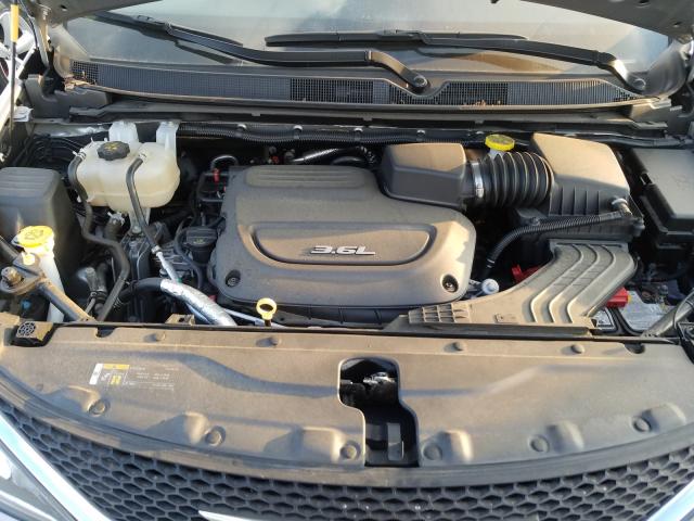 Photo 6 VIN: 2C4RC1FG9JR227963 - CHRYSLER PACIFICA T 