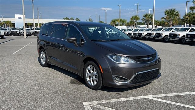 Photo 1 VIN: 2C4RC1FG9KR574744 - CHRYSLER PACIFICA 