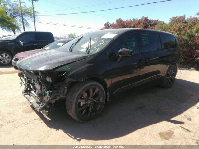 Photo 1 VIN: 2C4RC1FG9KR575280 - CHRYSLER PACIFICA 