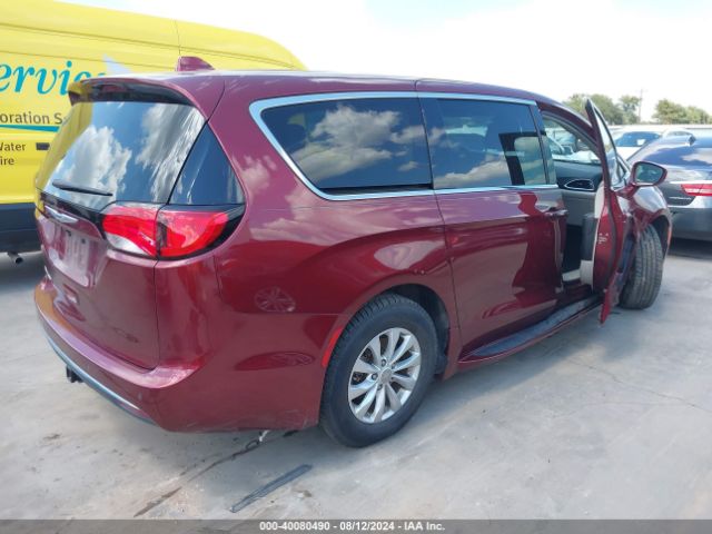 Photo 3 VIN: 2C4RC1FGXJR280235 - CHRYSLER PACIFICA 