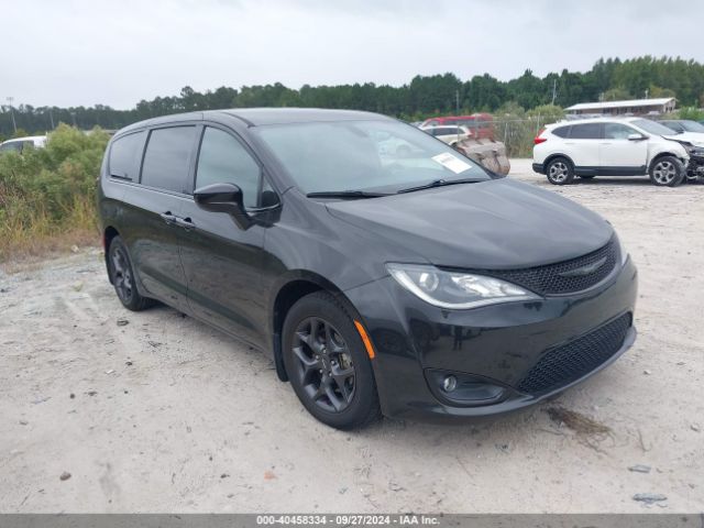 Photo 0 VIN: 2C4RC1FGXJR287556 - CHRYSLER PACIFICA 