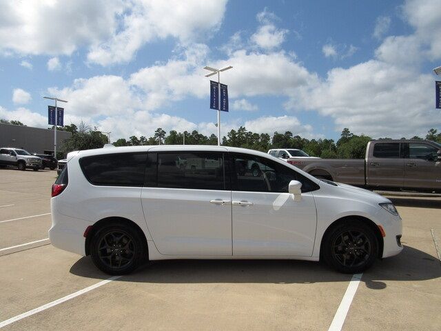 Photo 1 VIN: 2C4RC1FGXLR120133 - CHRYSLER PACIFICA 