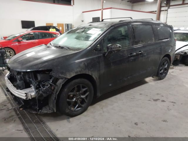 Photo 1 VIN: 2C4RC1GG0JR172821 - CHRYSLER PACIFICA 