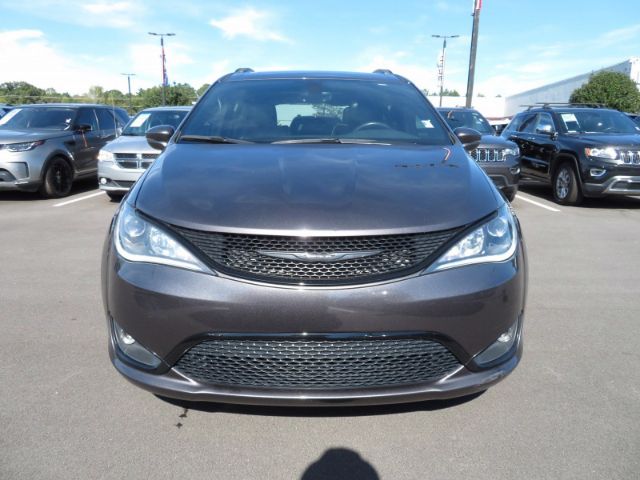 Photo 1 VIN: 2C4RC1GG0KR667313 - CHRYSLER PACIFICA 