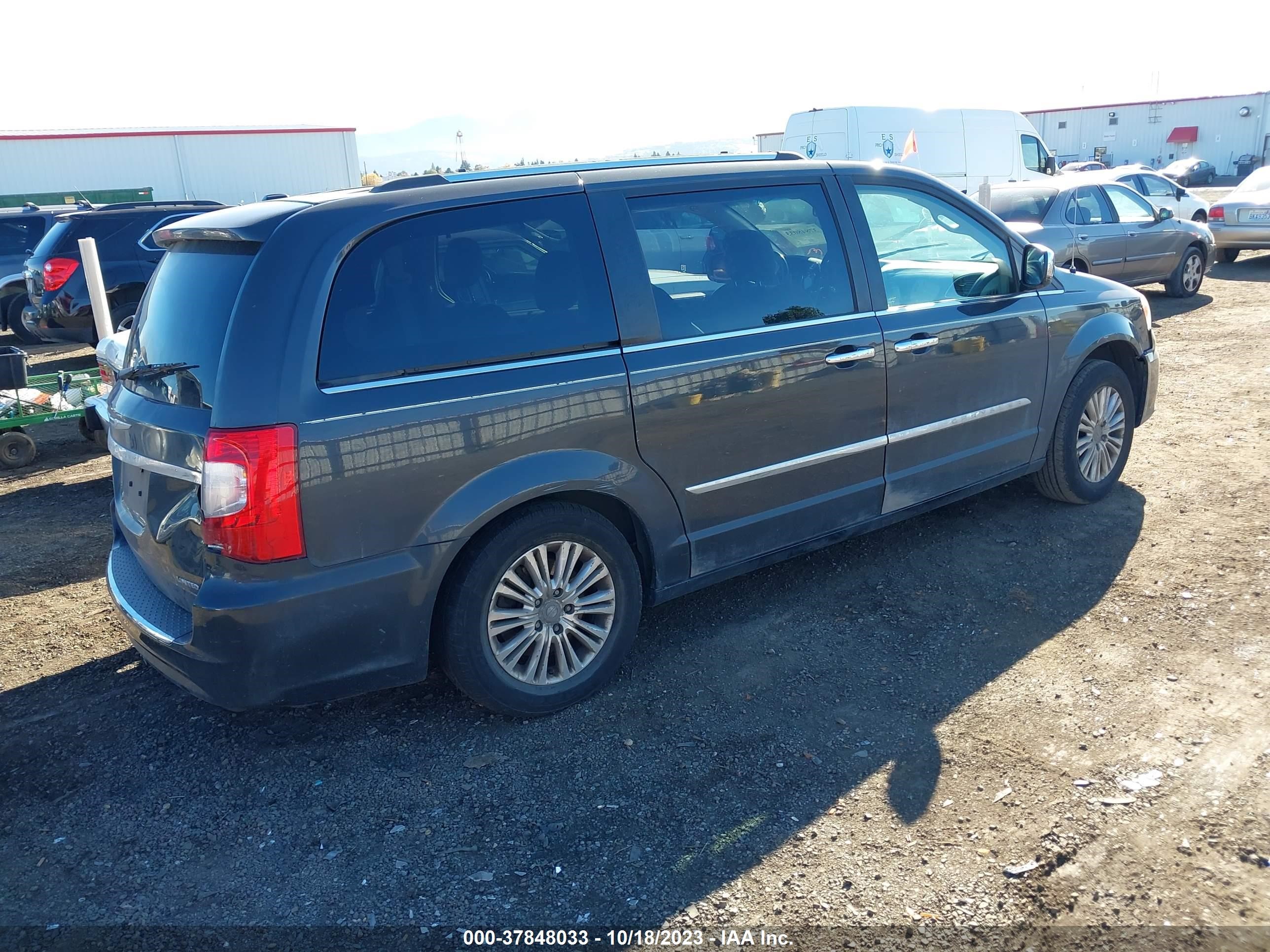 Photo 3 VIN: 2C4RC1GG1CR217459 - CHRYSLER TOWN & COUNTRY 